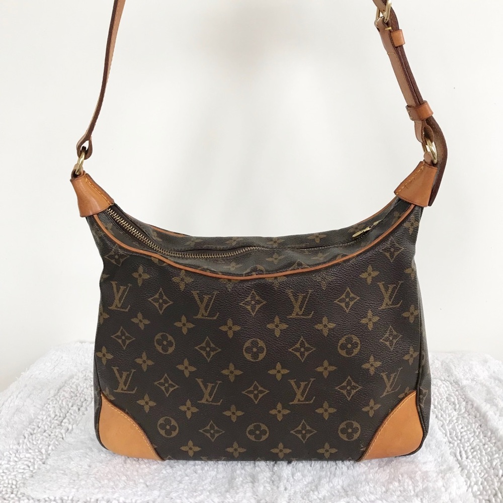 Louis Vuitton Boulogne Monogram shoulder bag